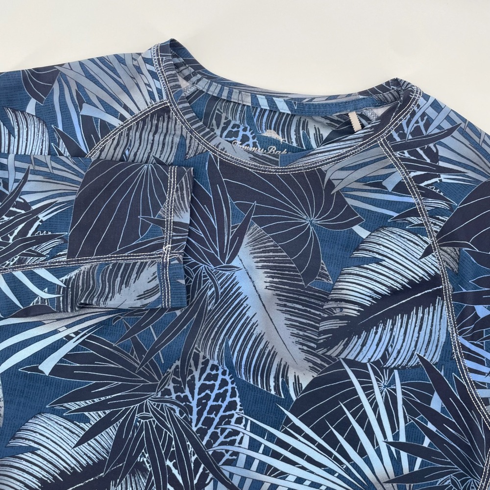 Tommy Bahama IslandActive Rash Guard Mens M‎ Blue Tropical Leaf Print Swim Top
